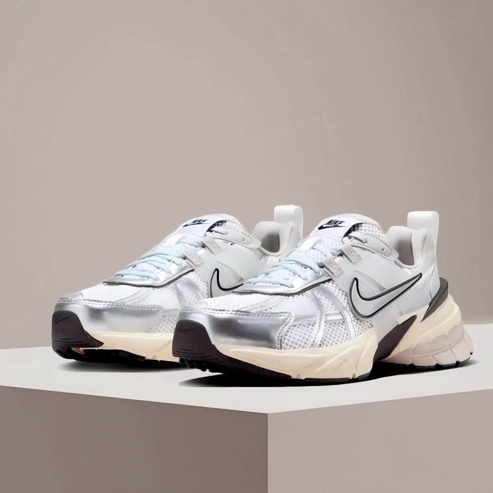 Women Shoes Running Nike - Nike V2K RUN Kadınlar için Retro