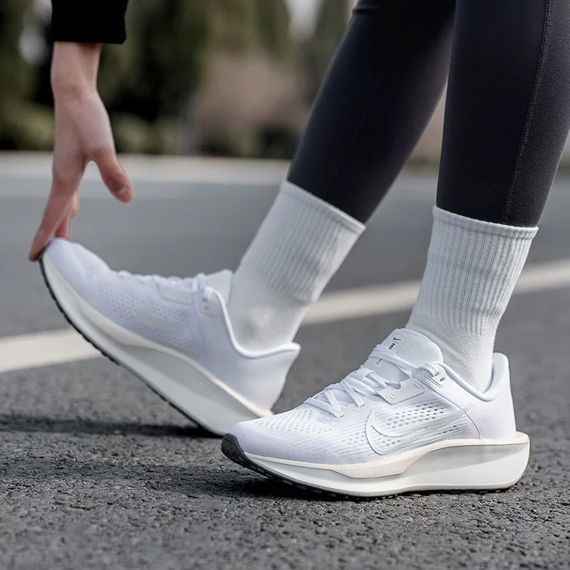 NIKE Kadın QEST 6 File Ayakkab - Women'S Shoes Nike Jordan incelemesi ve fiyatı